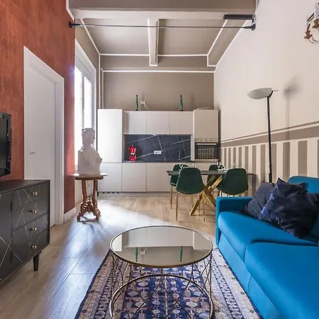 Gallery Loft 3 Apartment
